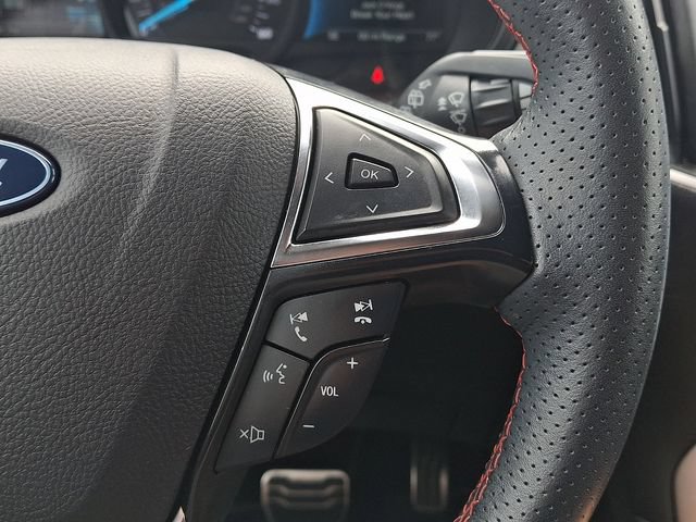 Certified 2024 Ford Edge ST-Line AWD/4WD image 21