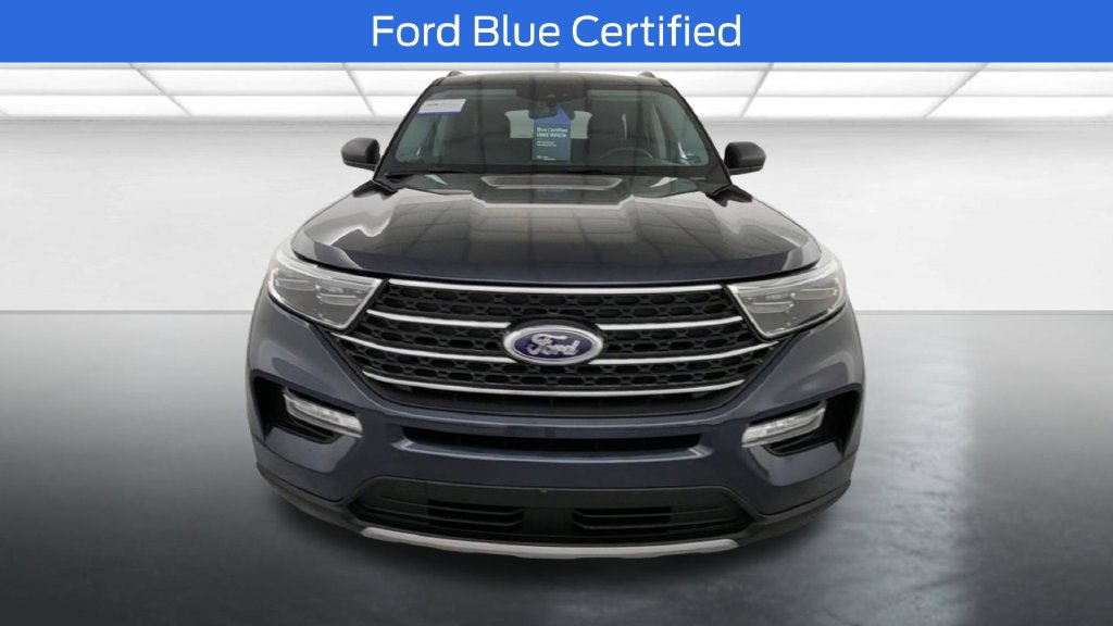 Certified 2024 Ford Explorer XLT w/ Equipment Group 202A AWD/4WD image 2