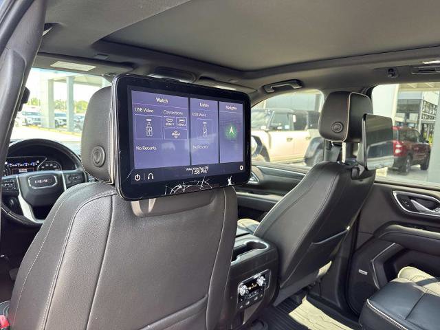 Used 2021 GMC Yukon XL SLT w/ SLT Premium Package image 18