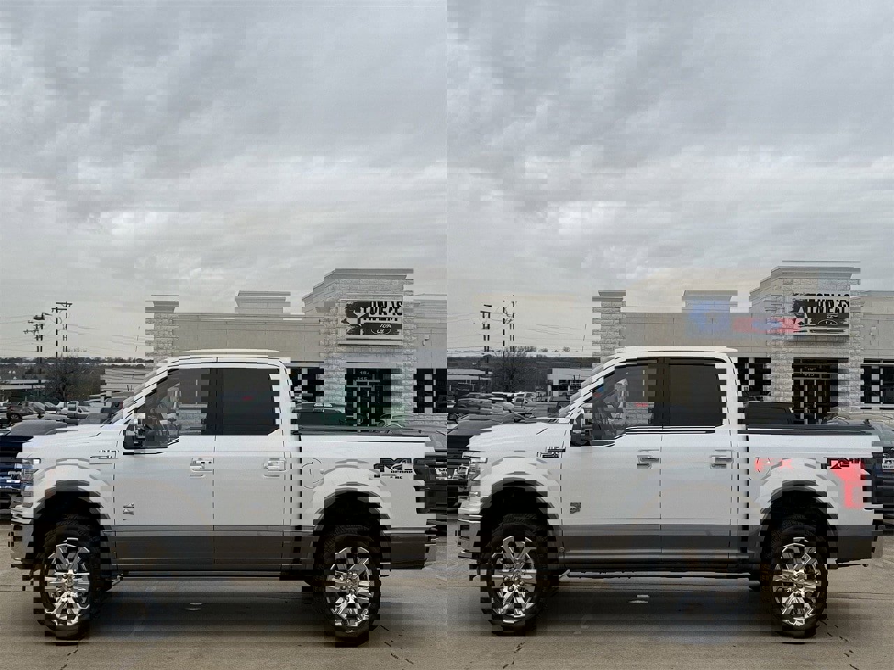 Certified 2019 Ford F150 King Ranch w/ Equipment Group 601A Luxury image 3