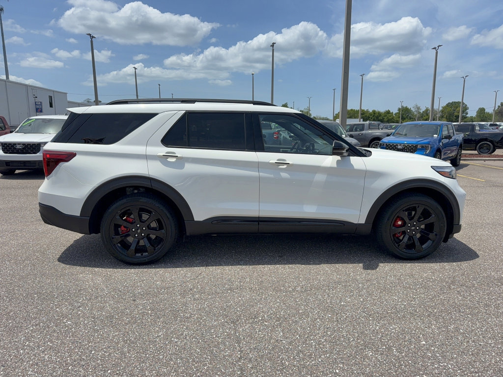 Certified 2023 Ford Explorer ST w/ Equipment Group 401A image 4