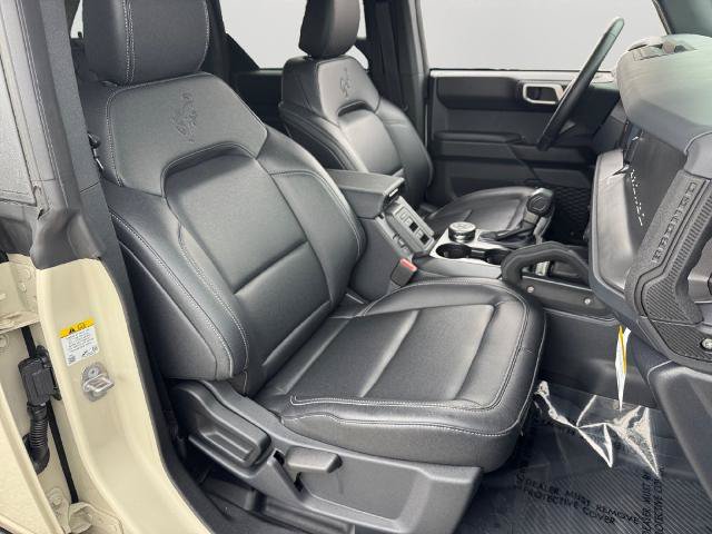 Certified 2025 Ford Bronco Badlands AWD/4WD image 6