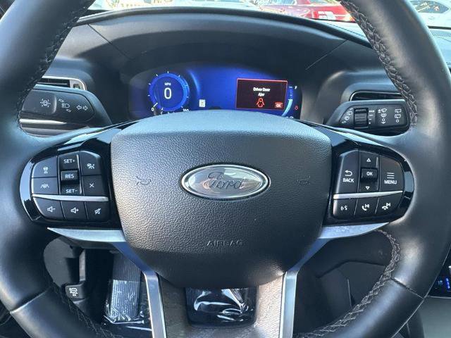 Certified 2022 Ford Explorer Platinum w/ Equipment Group 601A image 23