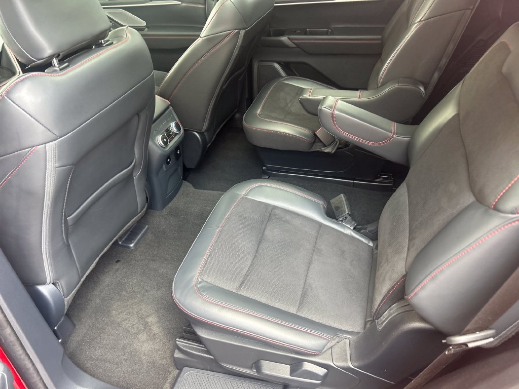Certified 2025 Ford Explorer ST AWD/4WD image 30