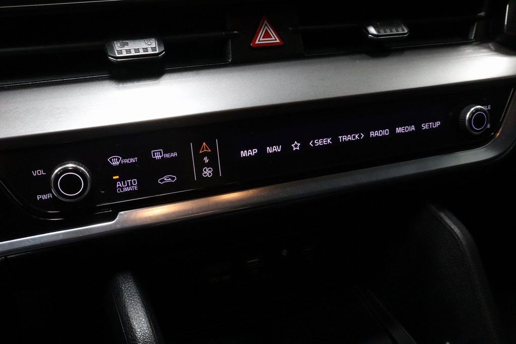 Used 2023 Kia Sportage EX image 30