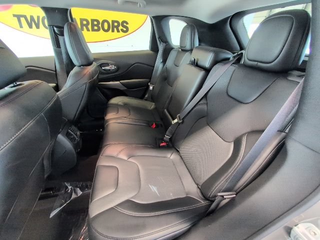 Used 2022 Jeep Cherokee Limited AWD/4WD image 29