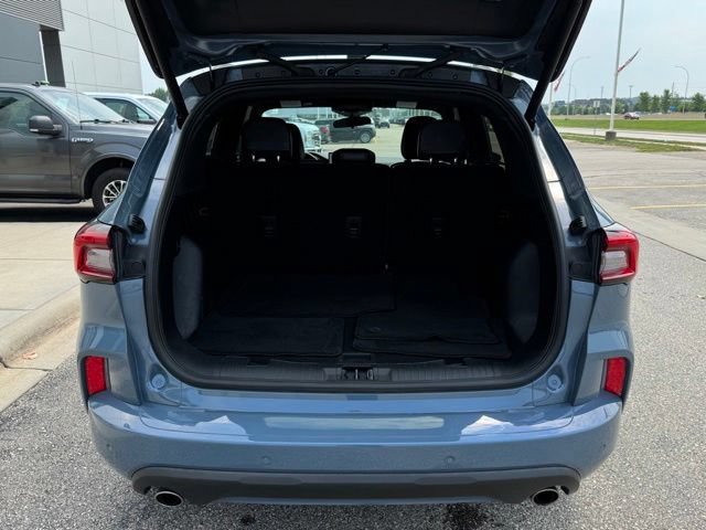 Certified 2024 Ford Escape ST-Line w/ Tech Pack #1 AWD/4WD image 38