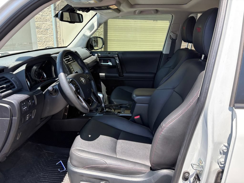 Used 2024 Toyota 4Runner TRD Off-Road Premium w/ Moonroof Package AWD/4WD image 16