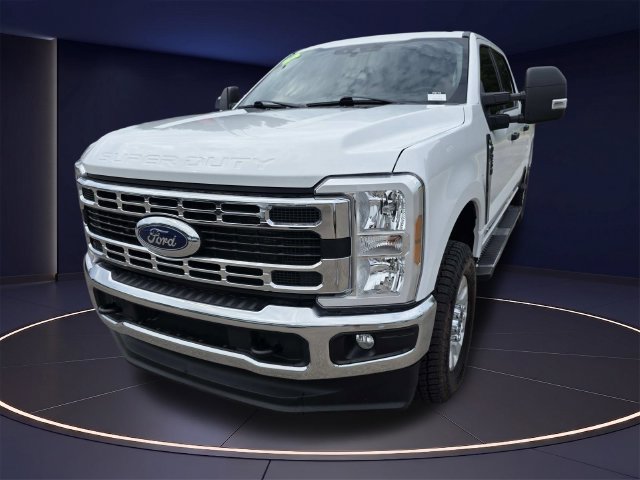 Certified 2024 Ford F250 XLT w/ FX4 Off-Road Package AWD/4WD image 9