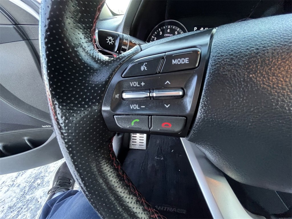 Used 2018 Hyundai Elantra GT Sport w/ Sport Tech Package 04 image 15