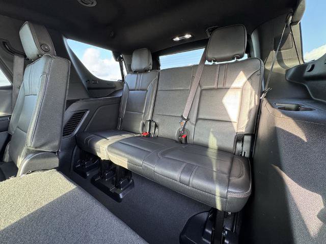 Used 2025 Chevrolet Tahoe RST RWD image 16