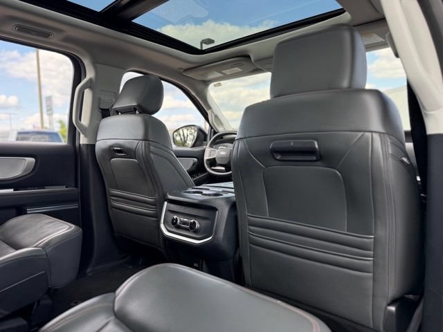 Certified 2025 Ford Expedition Active AWD/4WD image 21