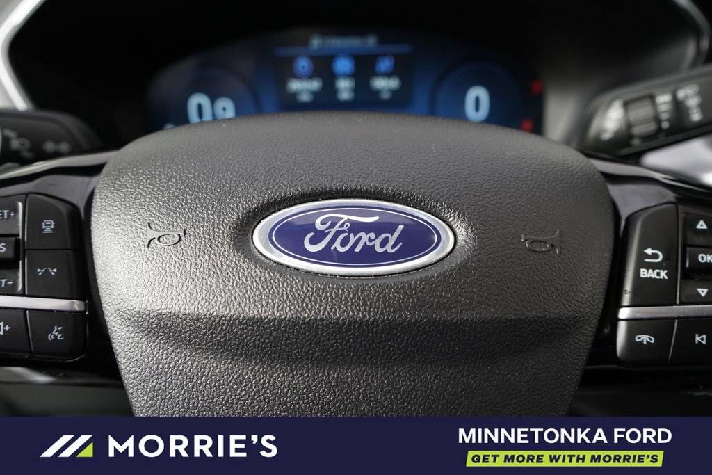 Certified 2023 Ford Escape Platinum AWD/4WD image 35