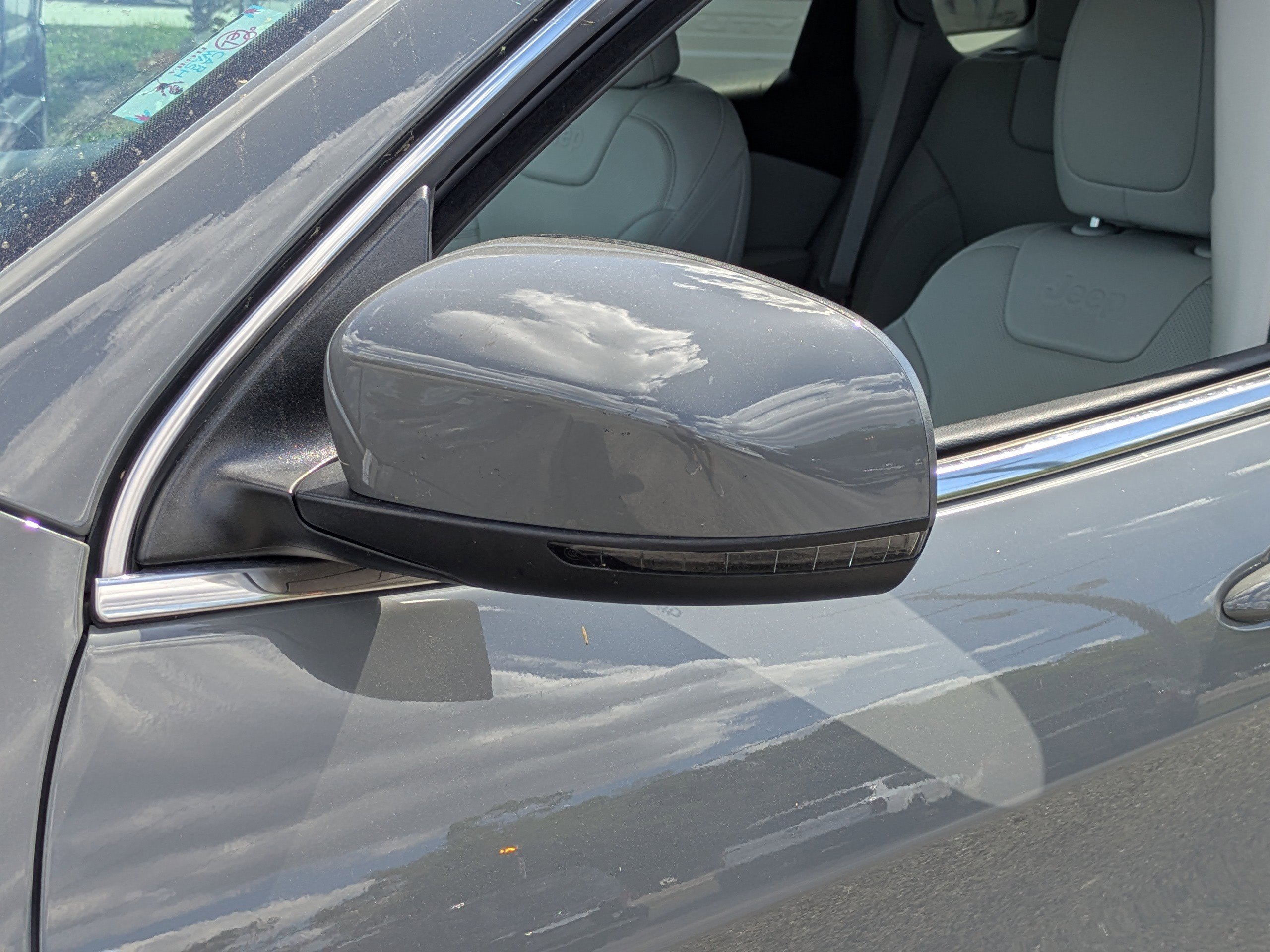 Used 2020 Jeep Cherokee Limited image 11