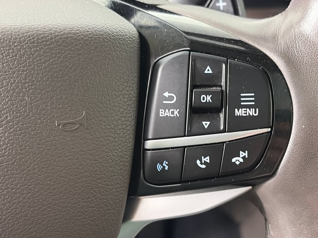 Certified 2021 Ford Explorer Platinum w/ Equipment Group 601A AWD/4WD image 18