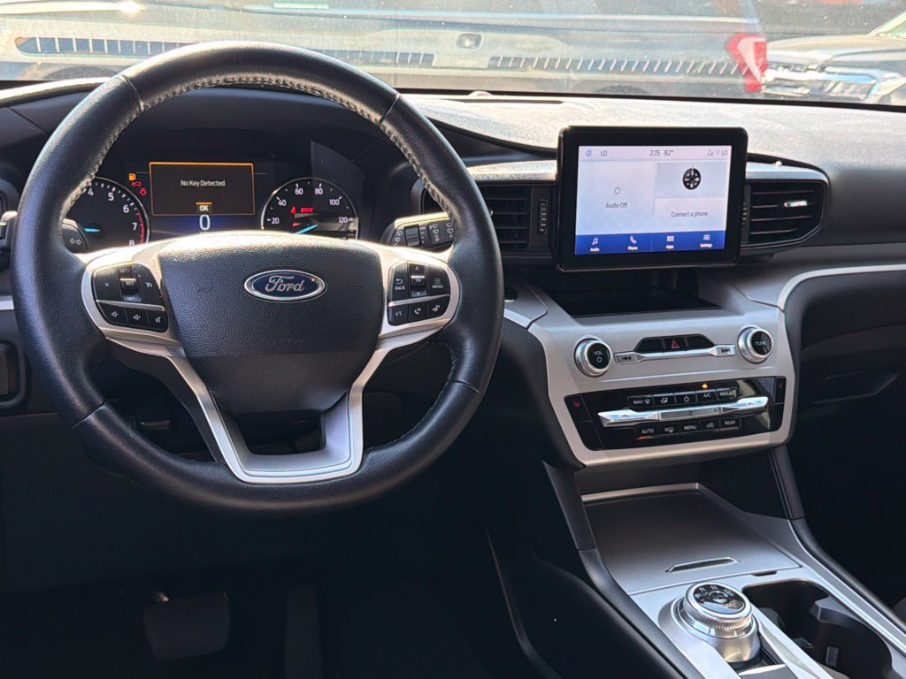 Certified 2023 Ford Explorer XLT RWD image 35
