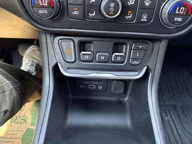 Used 2019 GMC Terrain Denali w/ Comfort Package AWD/4WD image 26