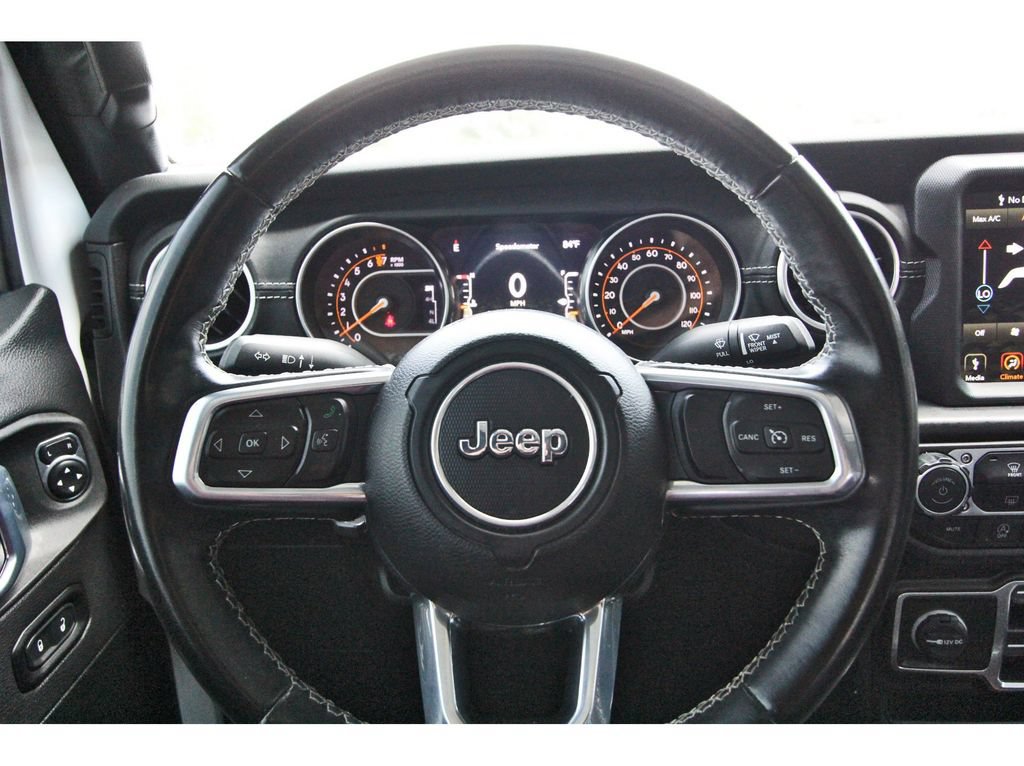 Used 2022 Jeep Gladiator Overland w/ Popular Equipment Package AWD/4WD image 14
