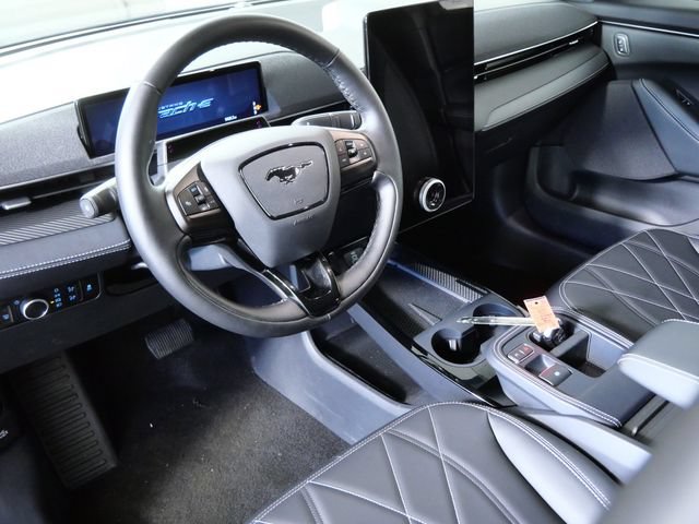 Certified 2025 Ford Mustang Mach-E Select w/ Comfort Package Lite AWD/4WD image 3