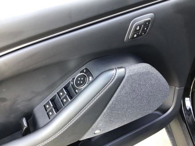 Certified 2025 Ford Mustang Mach-E Premium image 17