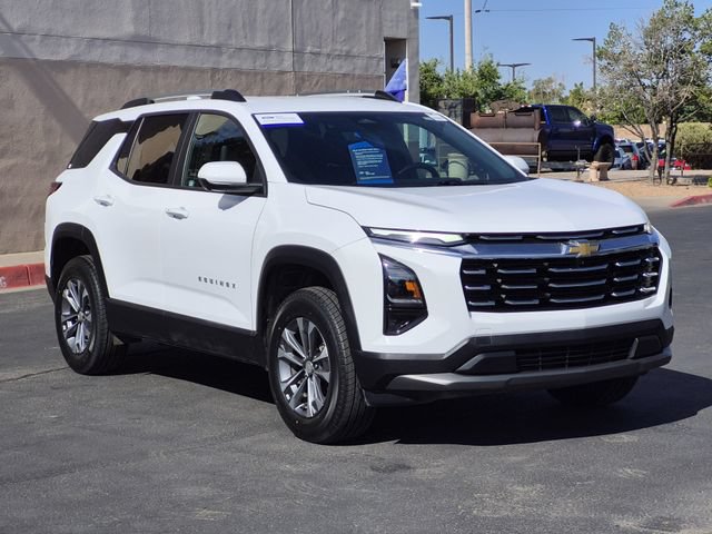 Used 2025 Chevrolet Equinox LT w/ Convenience Package II FWD image 3