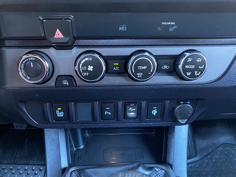 Used 2019 Toyota Tacoma TRD Sport w/ Technology Package AWD/4WD image 45