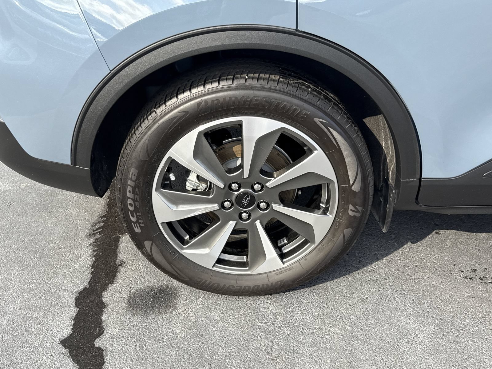 Certified 2025 Ford Escape Platinum FWD image 38