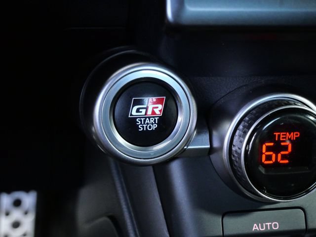 Used 2024 Toyota GR86 Premium RWD image 23