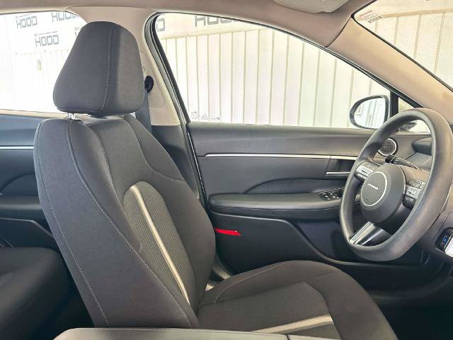 Used 2025 Hyundai Sonata SEL FWD image 14