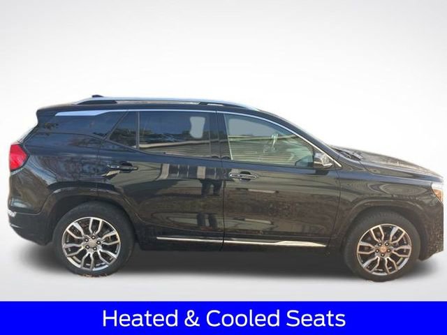 Used 2022 GMC Terrain Denali w/ Denali Premium Package image 8
