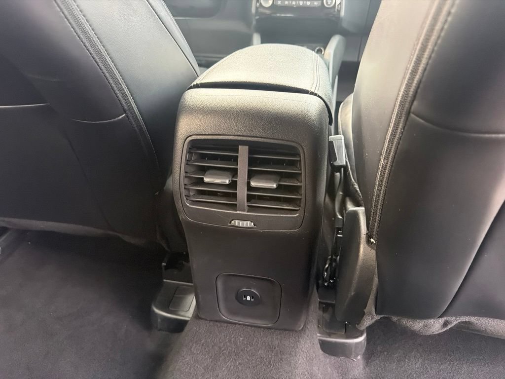 Certified 2024 Ford Escape Platinum AWD/4WD image 48