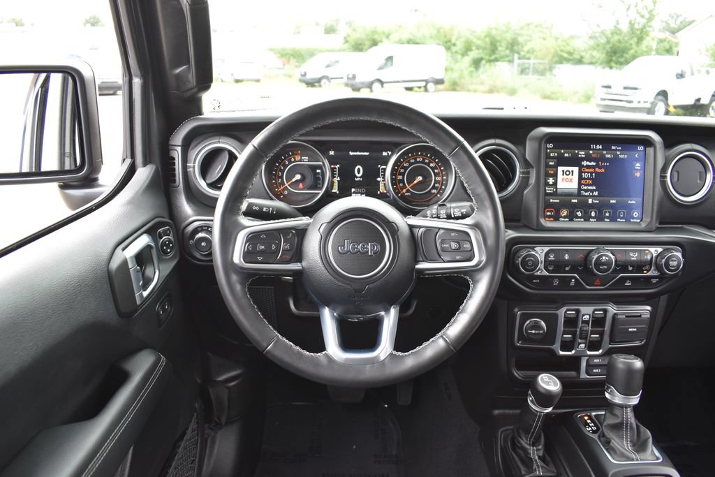 Used 2022 Jeep Wrangler Unlimited Sahara w/ LED Lighting Group AWD/4WD image 13