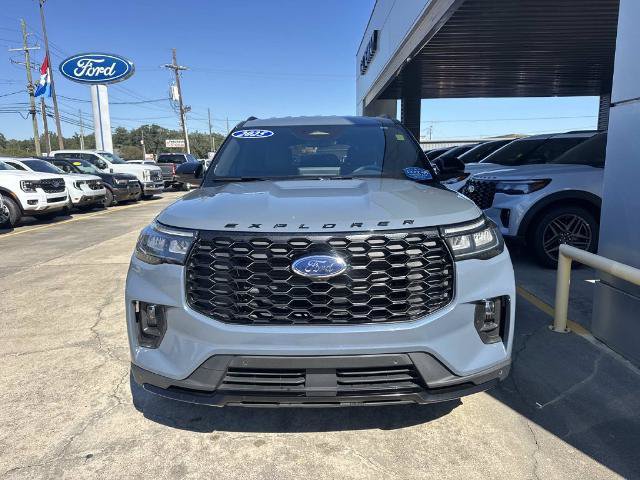 Certified 2025 Ford Explorer ST-Line w/ Premium Package RWD image 2