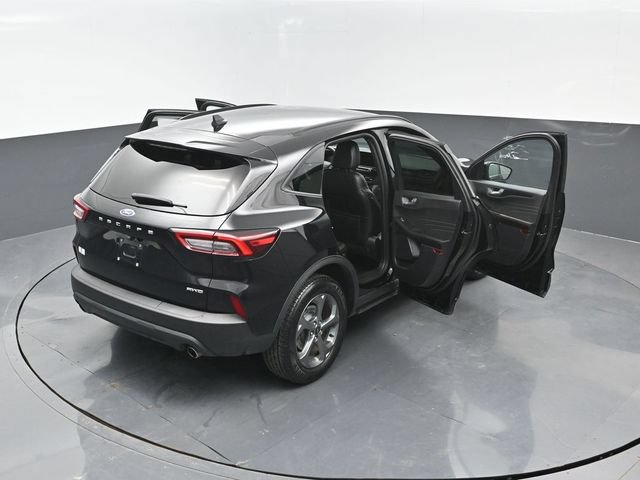 Certified 2025 Ford Escape ST-Line Select AWD/4WD image 25