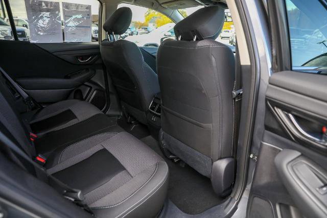 Used 2025 Subaru Outback Premium image 38