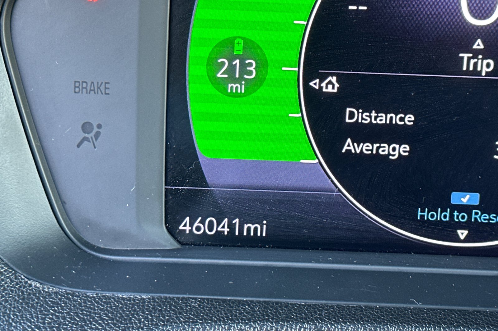 Used 2022 Chevrolet Bolt LT w/ Infotainment Package FWD image 28