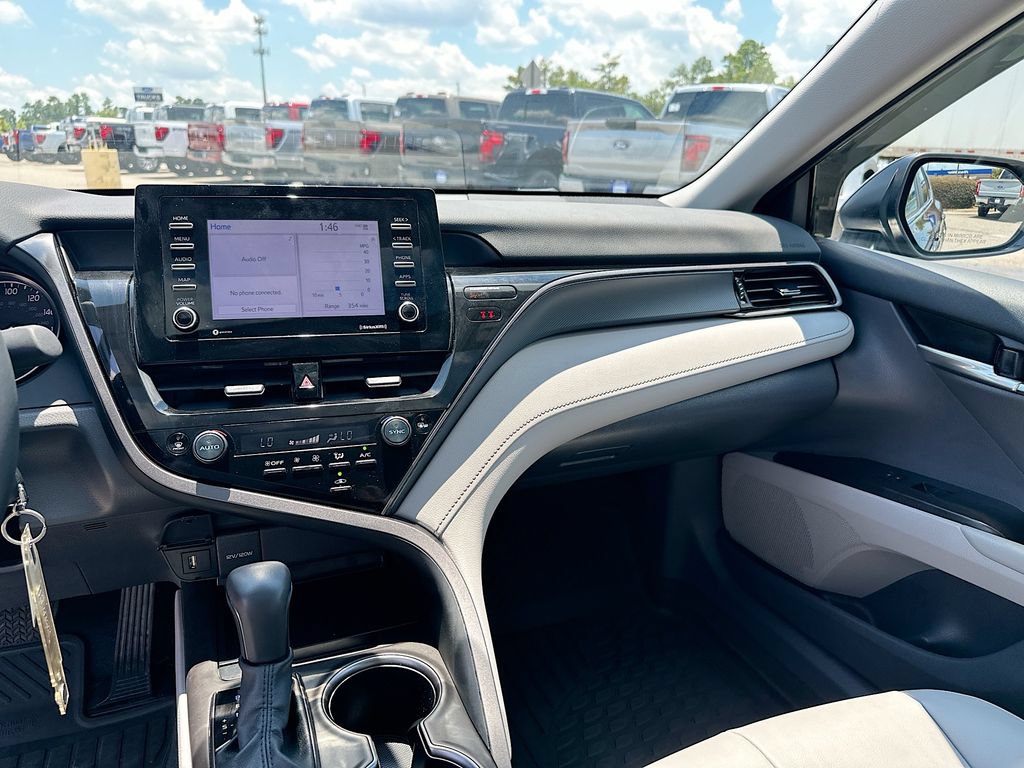 Used 2024 Toyota Camry SE FWD image 20