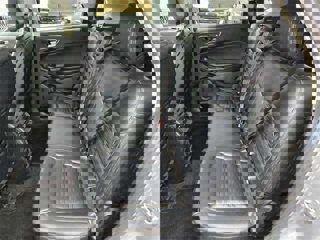 Certified 2023 Ford Edge SEL image 7