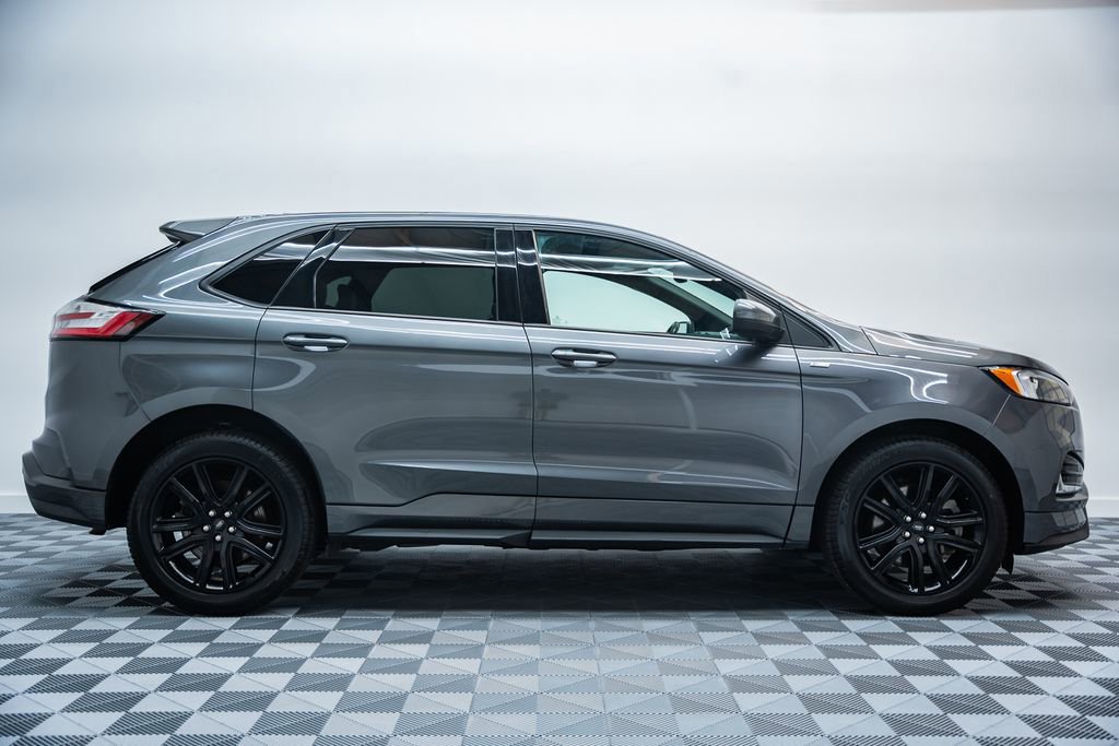 Certified 2022 Ford Edge ST-Line AWD/4WD image 2