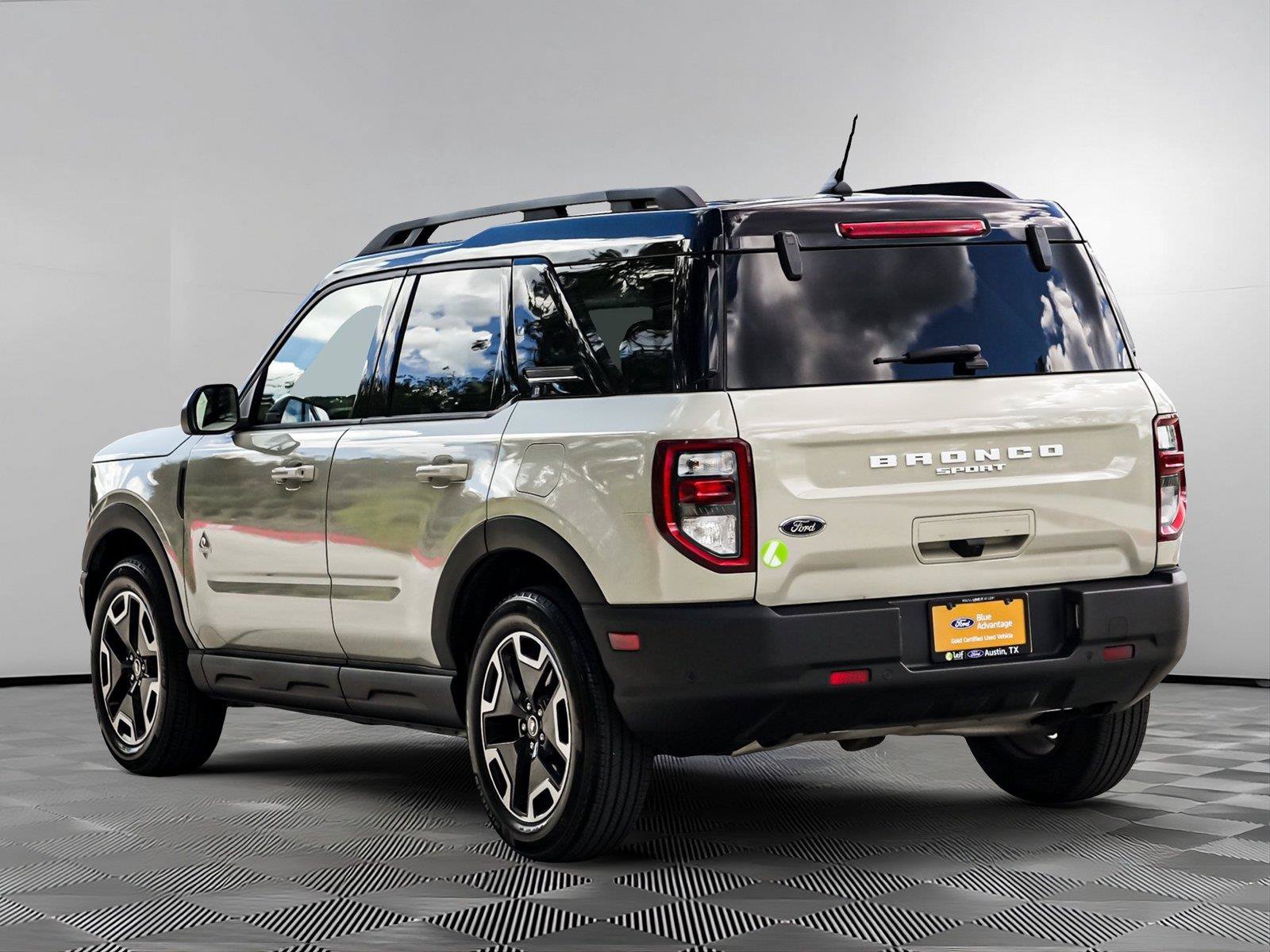 Certified 2024 Ford Bronco Sport Outer Banks w/ Tech Package AWD/4WD image 6