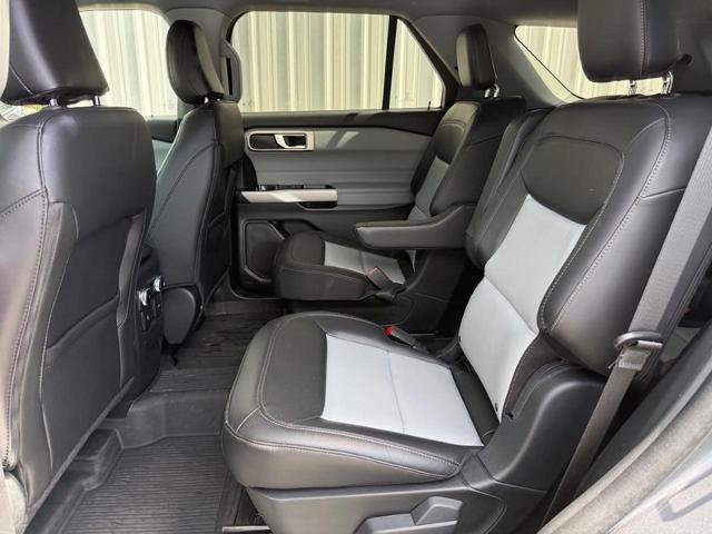 Certified 2024 Ford Explorer XLT w/ Equipment Group 202A AWD/4WD image 6