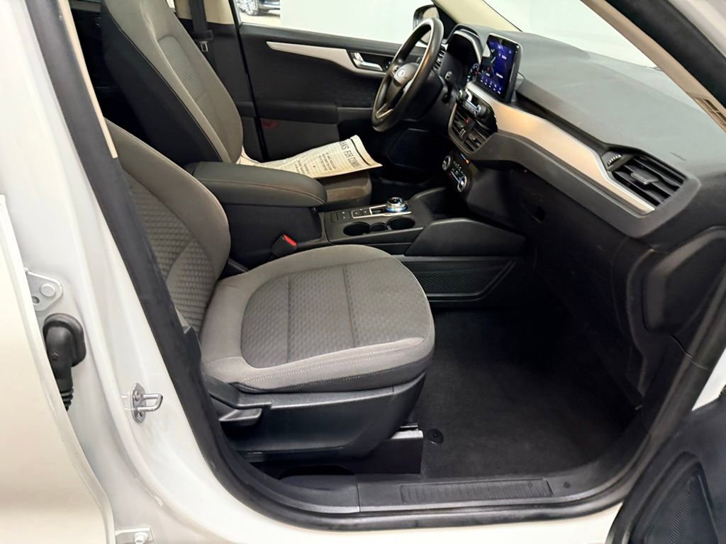 Certified 2020 Ford Escape SE image 48