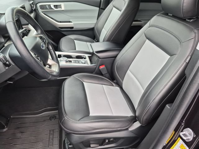 Certified 2024 Ford Explorer XLT w/ Equipment Group 202A AWD/4WD image 15