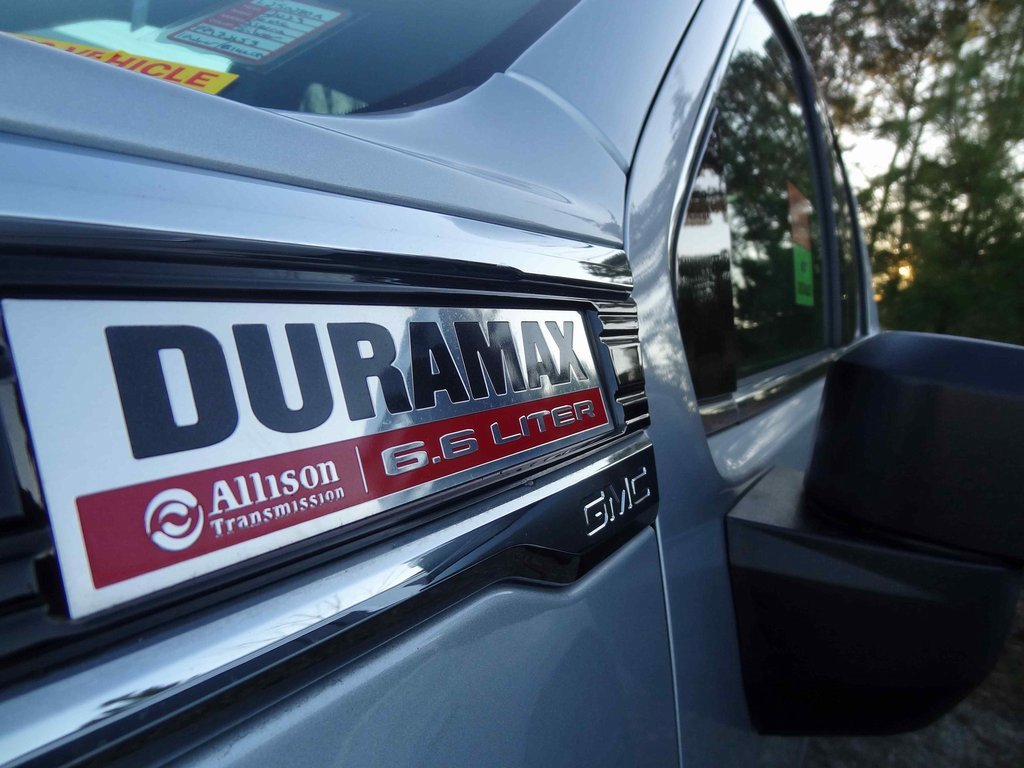 Used 2023 GMC Sierra 3500 SLT w/ SLT Premium Package image 12