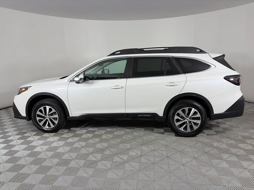 Used 2022 Subaru Outback Premium AWD/4WD image 4