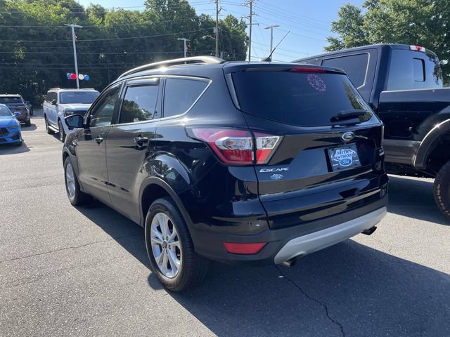 Certified 2018 Ford Escape SE FWD image 4