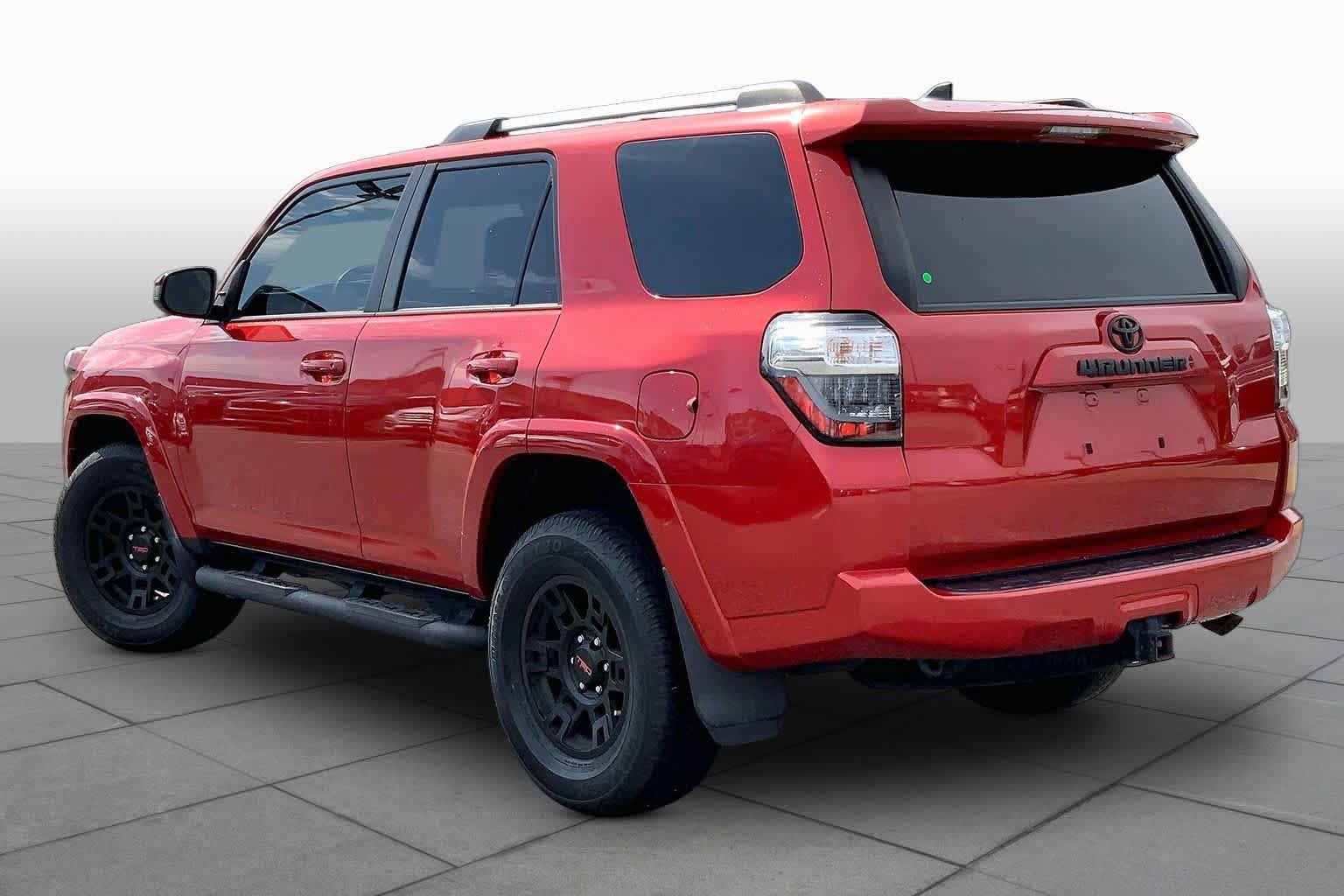 Used 2022 Toyota 4Runner SR5 RWD image 11