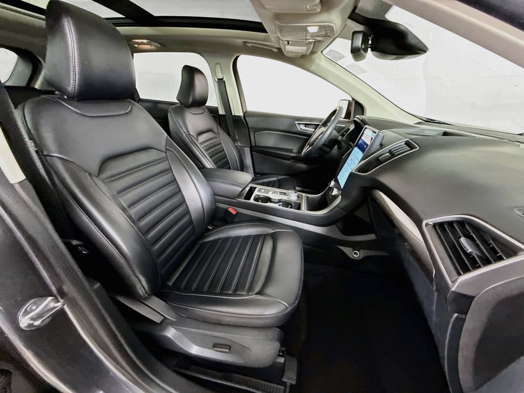 Certified 2024 Ford Edge SEL w/ Convenience Package AWD/4WD image 28
