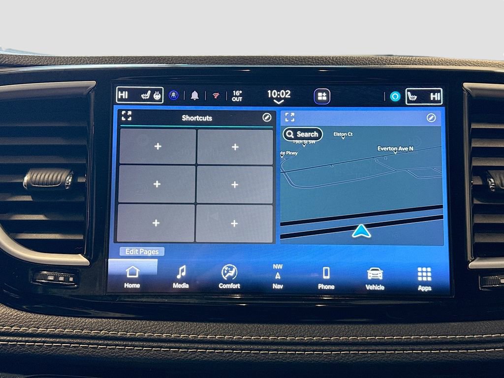 Used 2023 Chrysler Pacifica Limited image 13