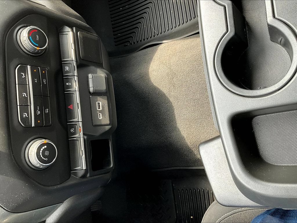Used 2020 Chevrolet Silverado 1500 LT AWD/4WD image 16